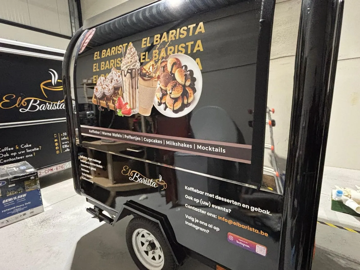 Foodtruck volledig beletterd voor El Barista